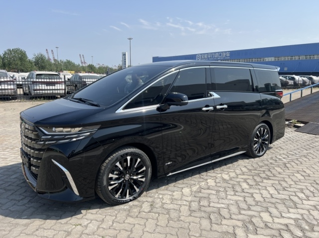 混动四驱商务典范之作富豪必备车型之一冰球